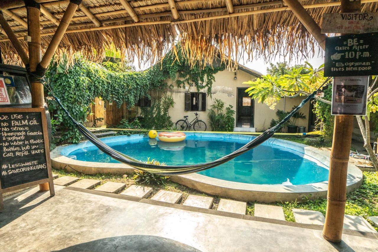 Losmanos Hostel Yogyakarta Ngoại thất bức ảnh