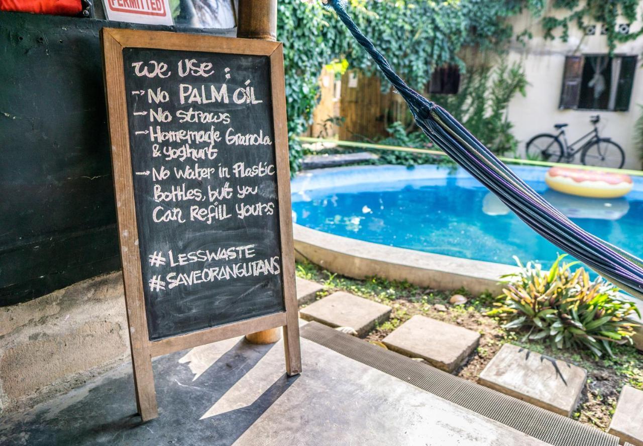 Losmanos Hostel Yogyakarta Ngoại thất bức ảnh