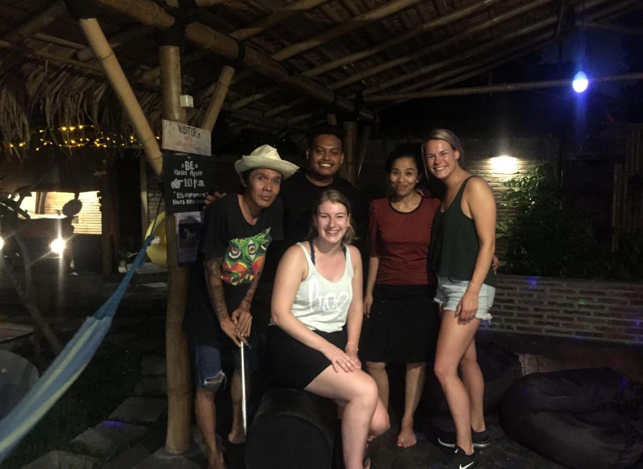 Losmanos Hostel Yogyakarta Ngoại thất bức ảnh